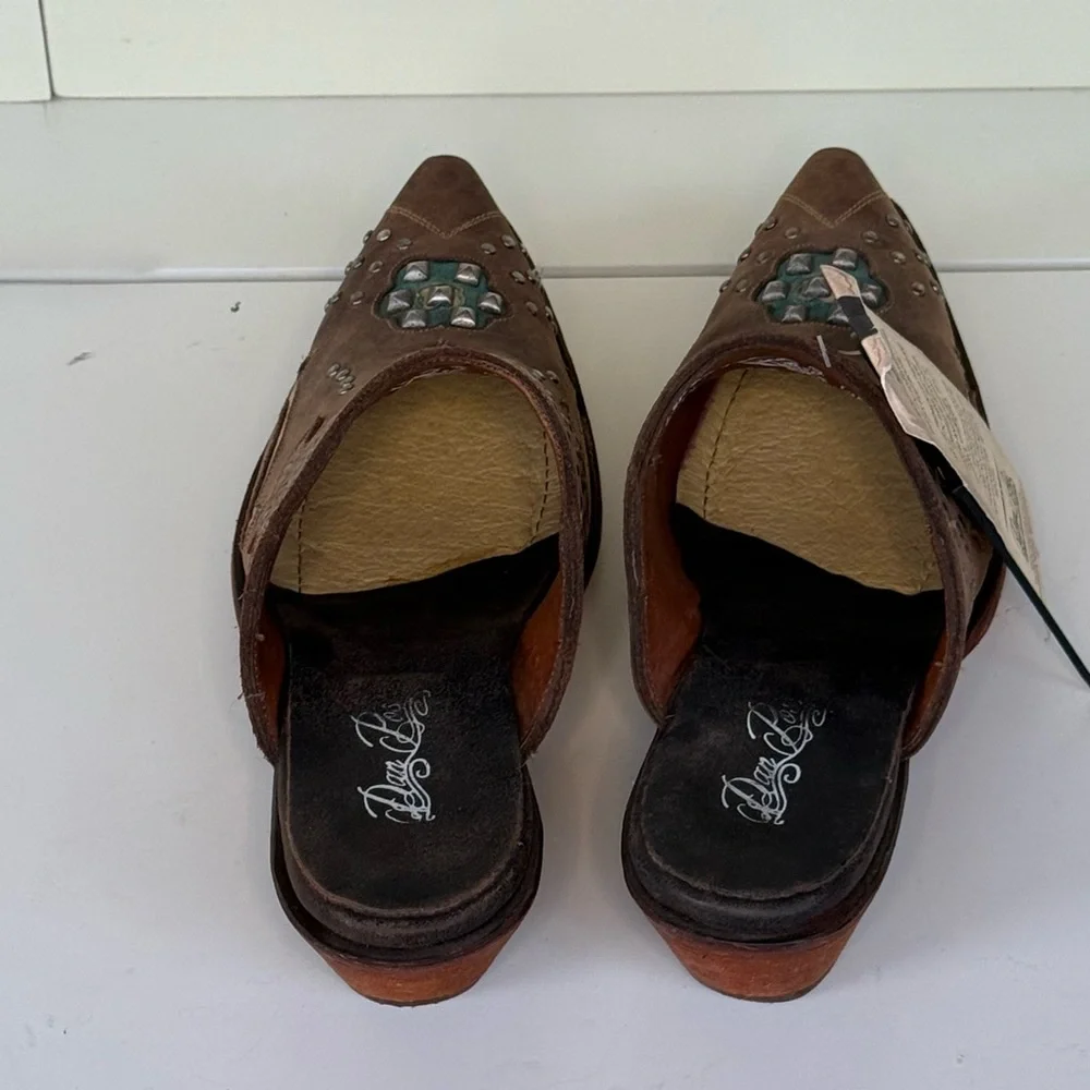 Dan Post Ladies Tan Oiled Mule with Studs and Cushion Comfort Insole DPP5099 - Picture 4 of 8